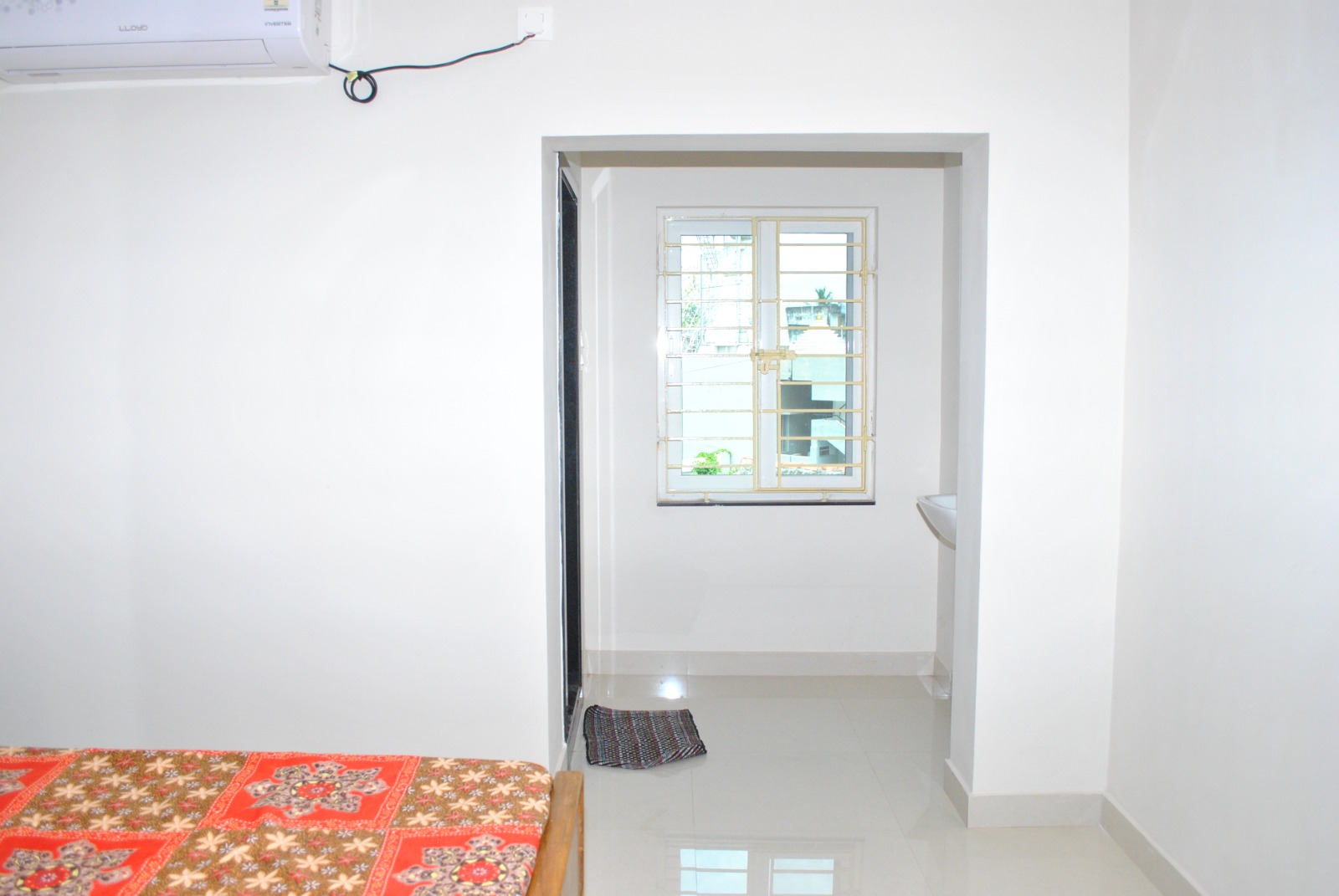 Deluxe Room Bathroom